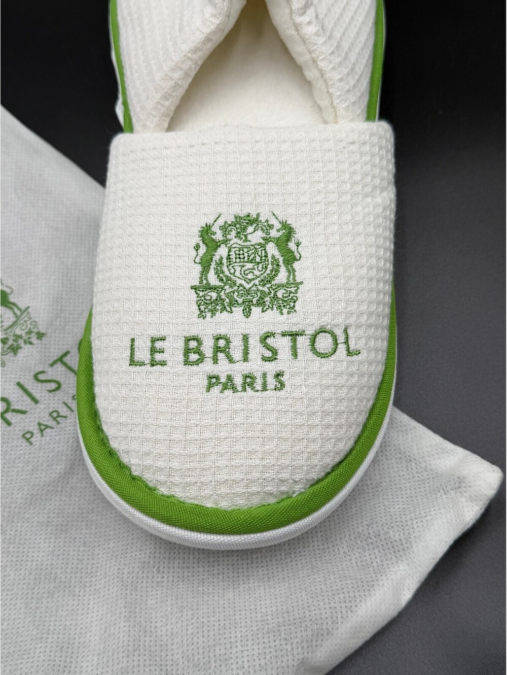 Le Bristol Paris Luxury Hotel Slippers White Waffle Knit Green Crest NIB Bag OS